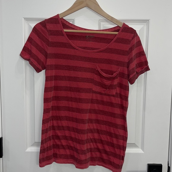 ☀️ 3/$15 ☀️ Red Striped Top - Picture 1 of 4